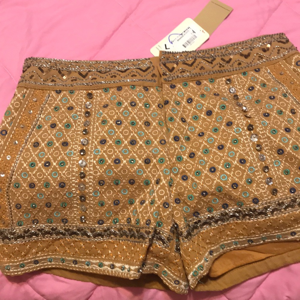 Boho 💕🌈 rhinestone shorts large new